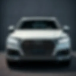 Front view of the 2017 Audi Q7 showcasing its elegant design